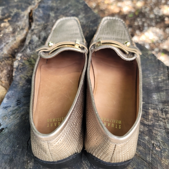 Stuart Weitzman Moccasins Size 9 Made in Spain Gold Leather Loafers Shoes - Picture 3 of 7